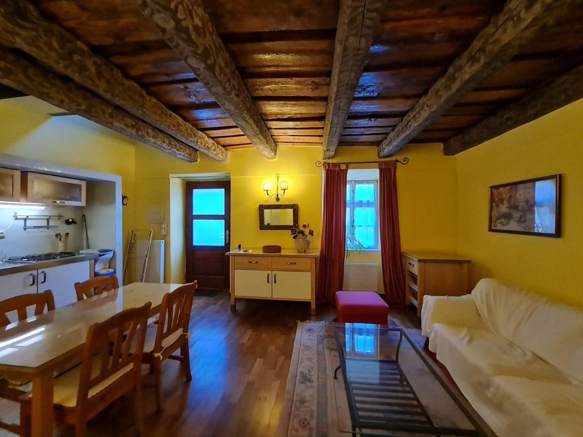 Magic Central Attic Apartment 布拉格 外观 照片